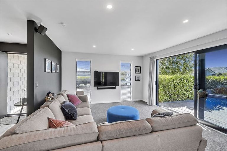 Photo of property in 6 Fry Place, Rolleston, 7614