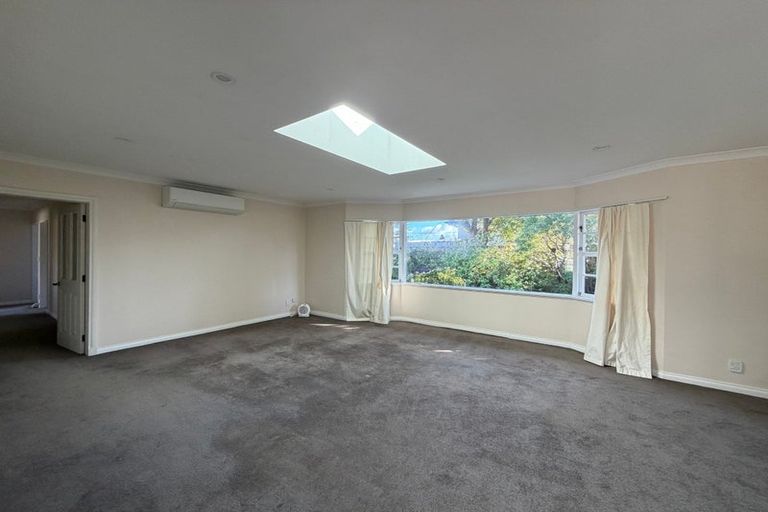 Photo of property in 318 Te Moana Road, Waikanae, 5036