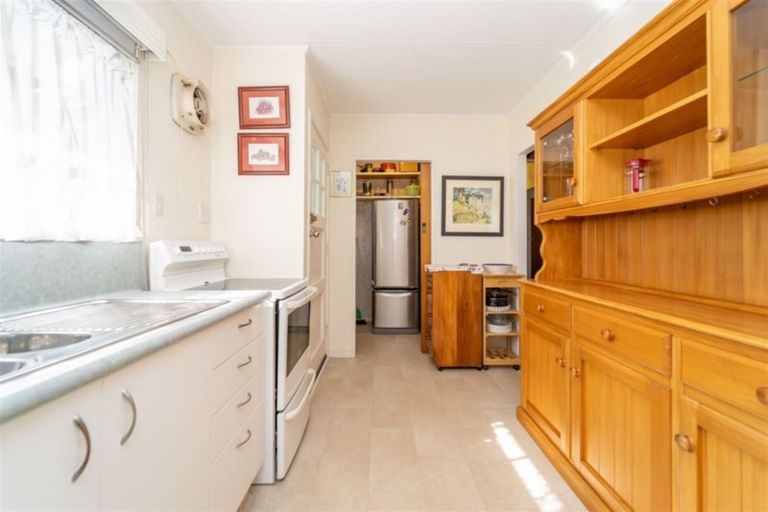 Photo of property in 8 Bell Street, Featherston, 5710