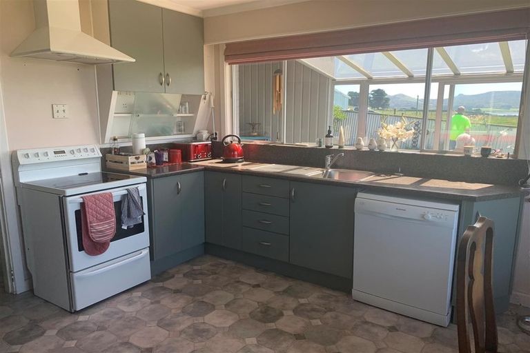 Photo of property in 19 Old Bluff Highway, Greenhills, Invercargill, 9877
