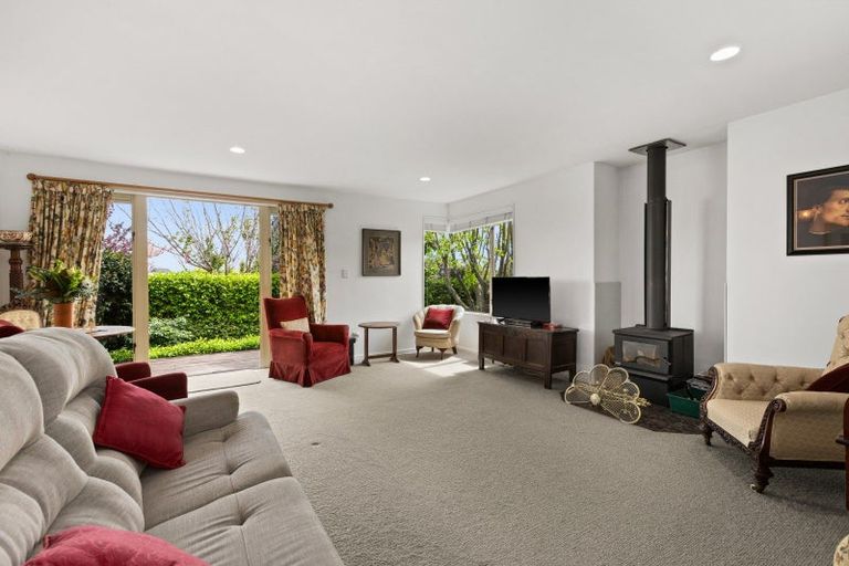 Photo of property in 8a Mchardy Street, Havelock North, 4130