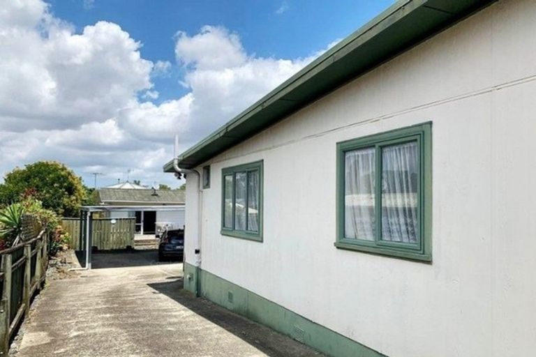Photo of property in 9 Greers Road, Weymouth, Auckland, 2103