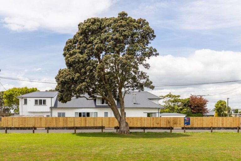 Photo of property in 82 Barrett Street, Westown, New Plymouth, 4310