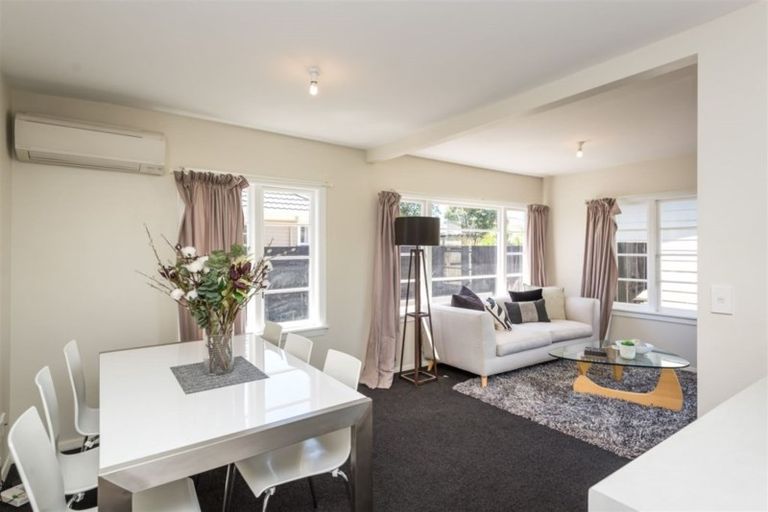 Photo of property in 240 Weston Road, Mairehau, Christchurch, 8052