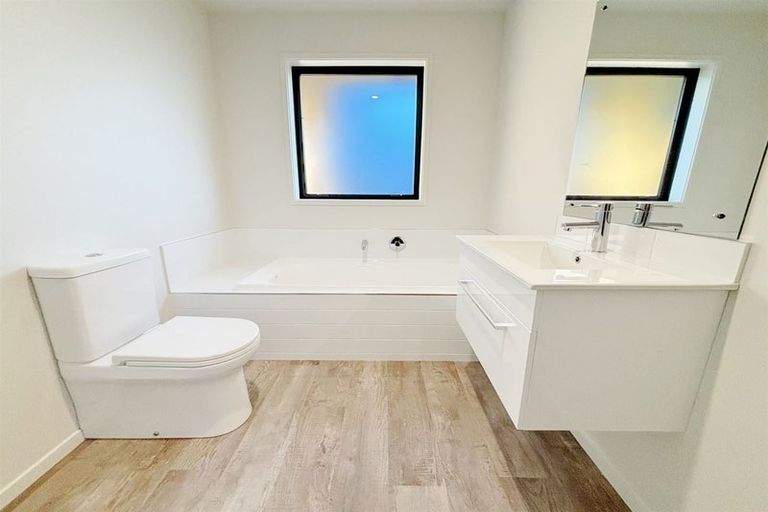 Photo of property in 15 Merino Crescent, Amberley, 7410