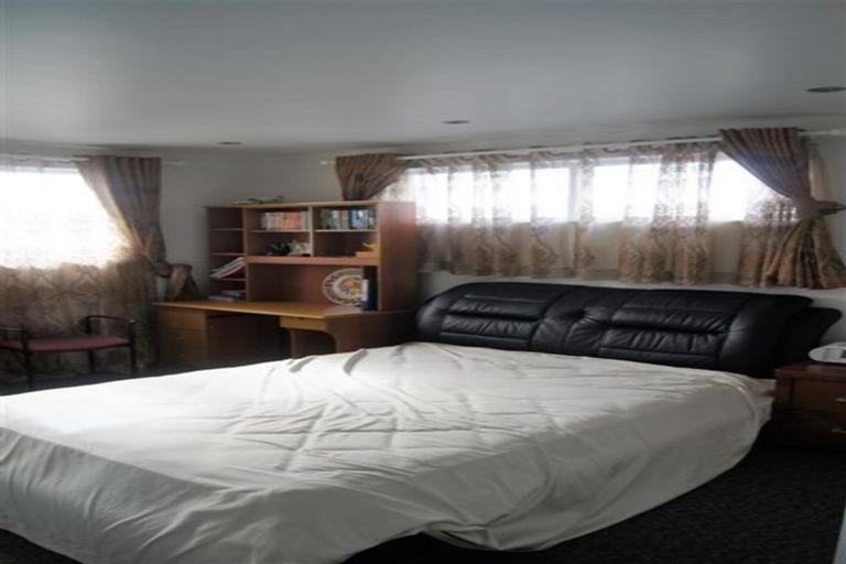 Photo of property in 54 Goodwood Road, Goodwood, Palmerston, 9481