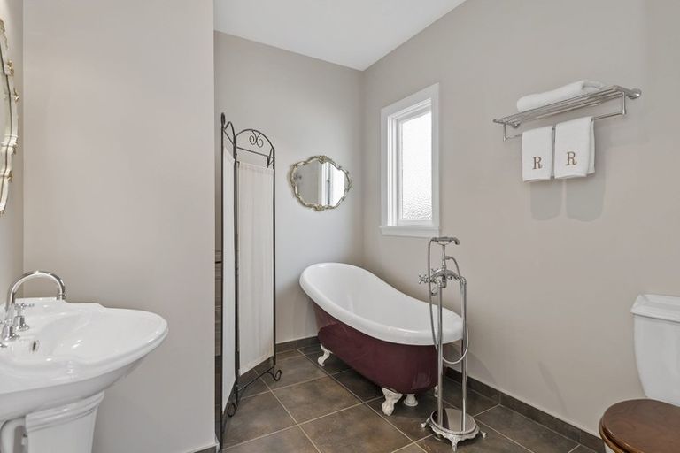 Photo of property in 114 Richardson Terrace, Woolston, Christchurch, 8023