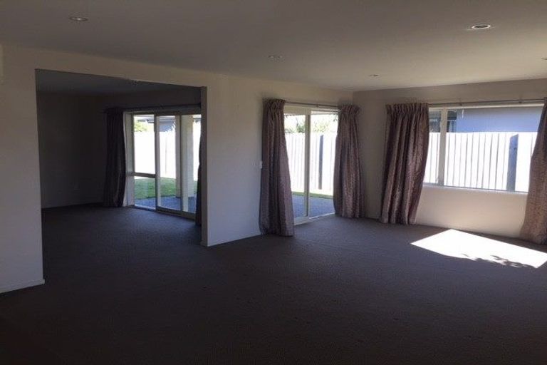 Photo of property in 15 Hampstead Close, Rangiora, 7400