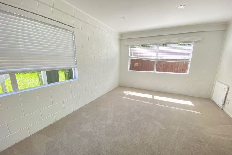 Photo of property in 1/36 Sandiacre Way, Browns Bay, Auckland, 0630