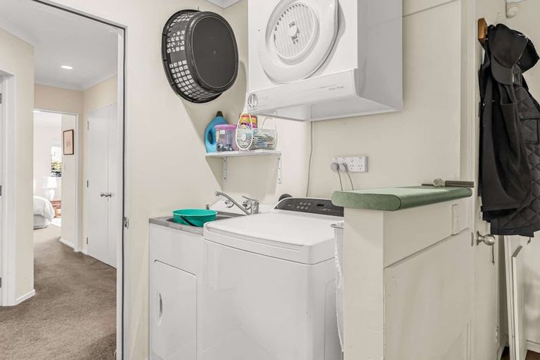 Photo of property in 4 Mayfair Close, Whitianga, 3510