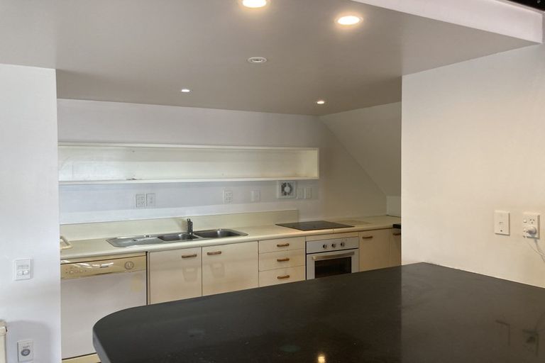 Photo of property in 133a Breaker Bay Road, Breaker Bay, Wellington, 6022