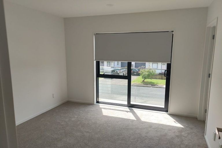 Photo of property in 8/4 Bittern Place, Henderson, Auckland, 0610