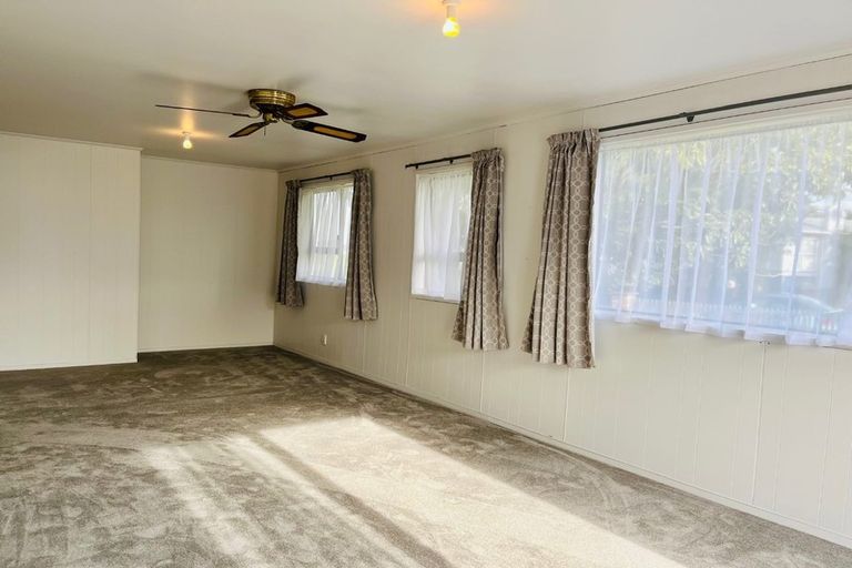 Photo of property in 22 Frangipani Avenue, Manurewa, Auckland, 2102