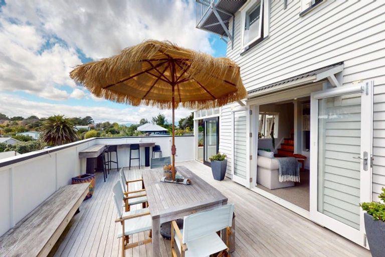 Photo of property in 112 Kahukura Avenue, Waitarere Beach, Levin, 5510