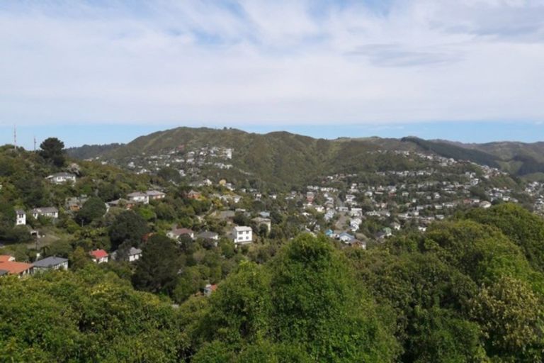 Photo of property in 71 Montgomery Avenue, Karori, Wellington, 6012
