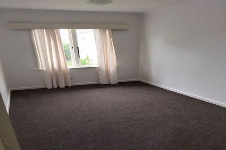 Photo of property in 1/450 Great South Road, Opaheke, Papakura, 2113