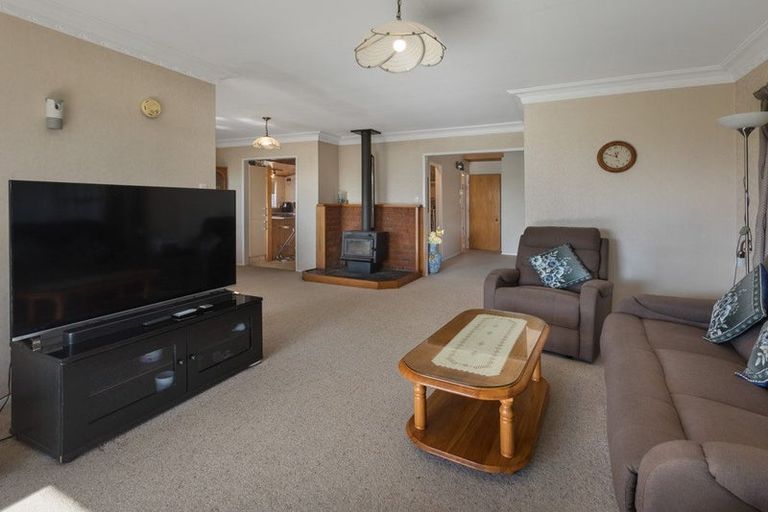 Photo of property in 9 Mcclean Place, Ngatea, 3503