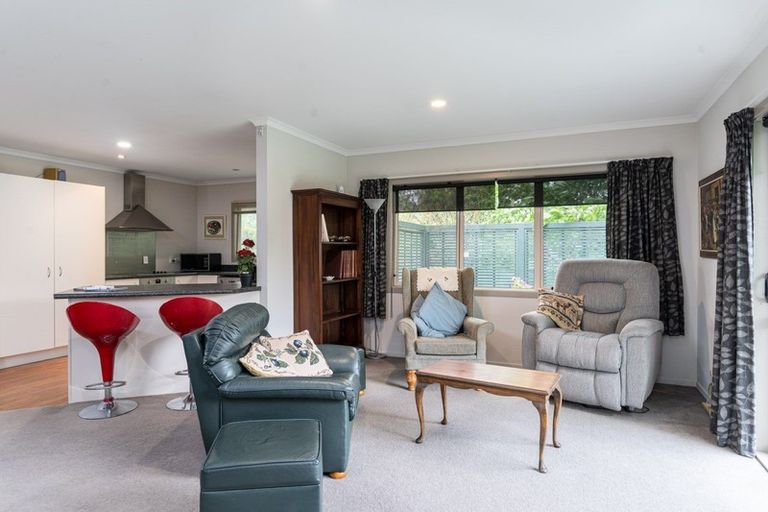 Photo of property in 18 Lincoln Road, Carterton, 5713