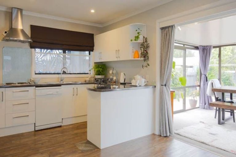 Photo of property in 4 Endeavour Street, North New Brighton, Christchurch, 8083