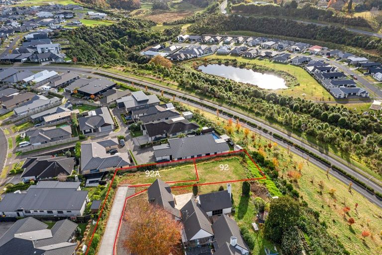 Photo of property in 92a Puhirake Crescent, Pyes Pa, Tauranga, 3112