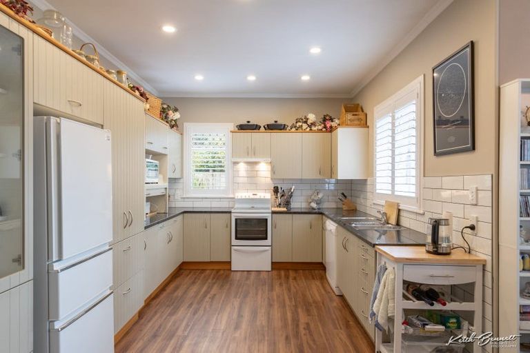 Photo of property in 48 Ararino Street, Trentham, Upper Hutt, 5018