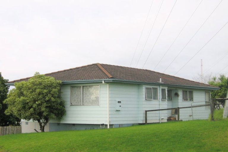 Photo of property in 24 Doone Place, Massey, Auckland, 0614