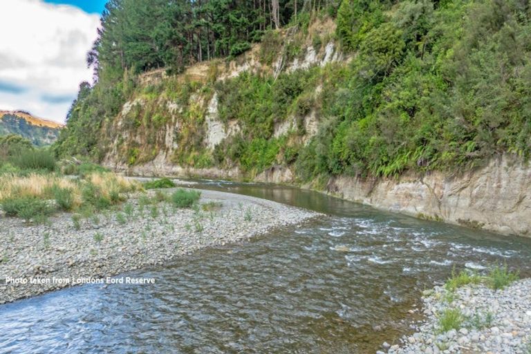 Photo of property in 244 Londons Ford Road, Pohangina, Feilding, 4777