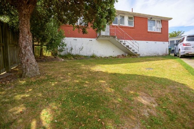 Photo of property in 24 Excellency Terrace, Ascot Park, Porirua, 5024