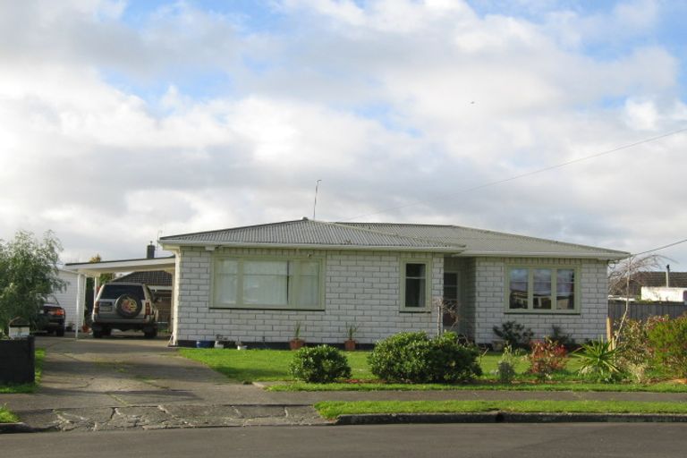 Photo of property in 5 Eden Place, Feilding, 4702