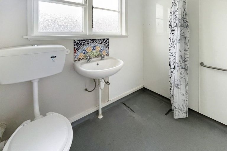 Photo of property in 3 Mersey Terrace, Roslyn, Palmerston North, 4414