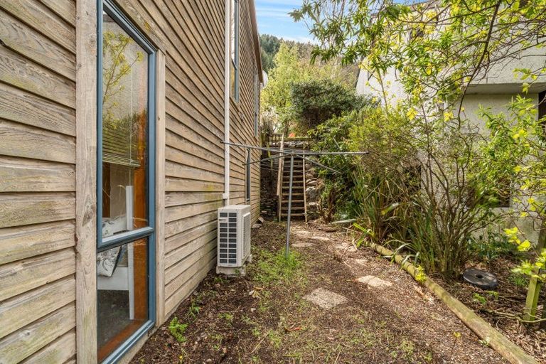 Photo of property in 16a Dart Place, Fernhill, Queenstown, 9300