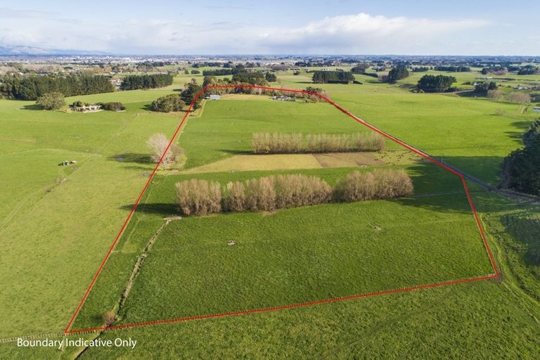 Property details for 580 Stoney Creek Road, Kelvin Grove, Palmerston