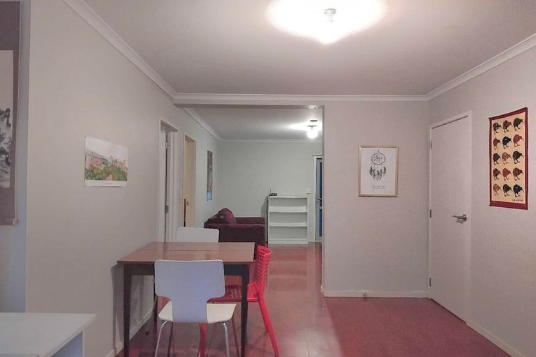 Photo of property in 100b Bradbury Road, Botany Downs, Auckland, 2010