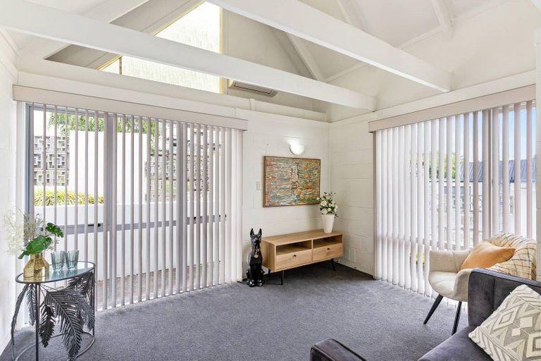 Photo of property in 3/20 Selwyn Road, Cockle Bay, Auckland, 2014