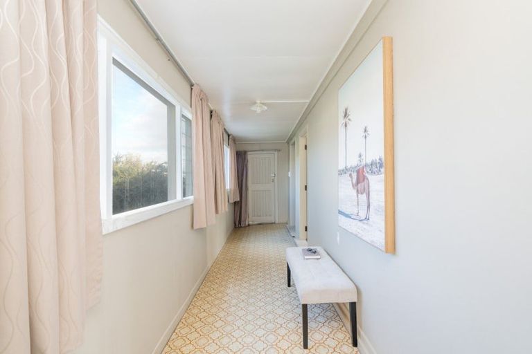 Photo of property in 11 Essex Street, Winton, 9720