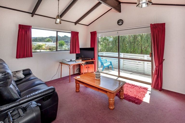 Photo of property in 113 Lorraine Place, Whangamata, 3620