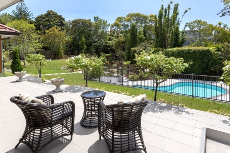 Photo of property in 62 Parkhill Road, Mellons Bay, Auckland, 2014