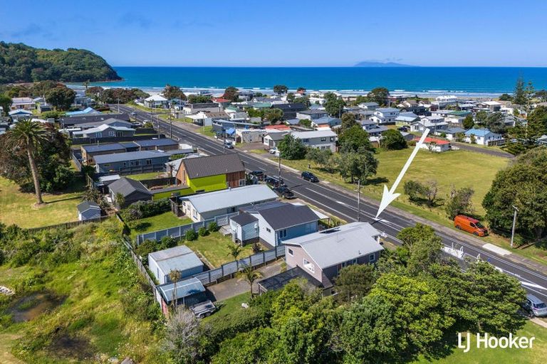 Photo of property in 53 Beach Road, Waihi Beach, 3611