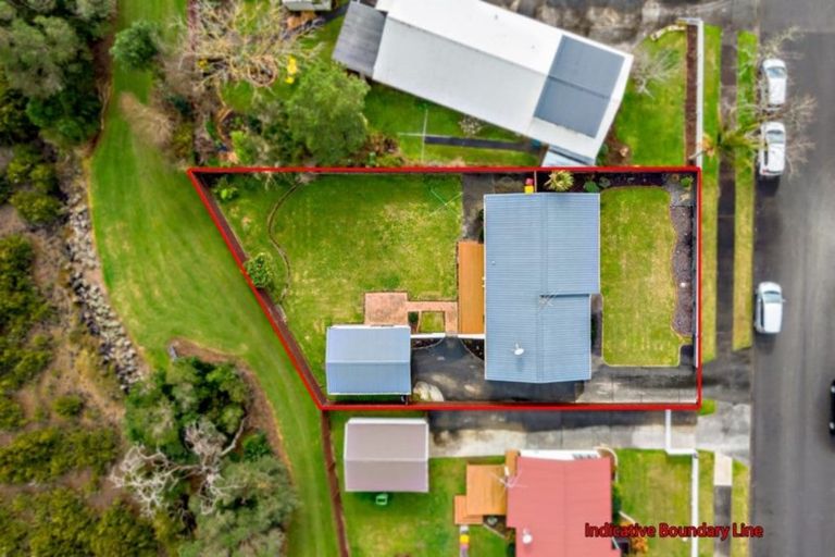 Photo of property in 28 Seaward Place, Wattle Downs, Auckland, 2103