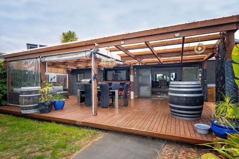 Photo of property in 148 Beach Road, Haumoana, 4102