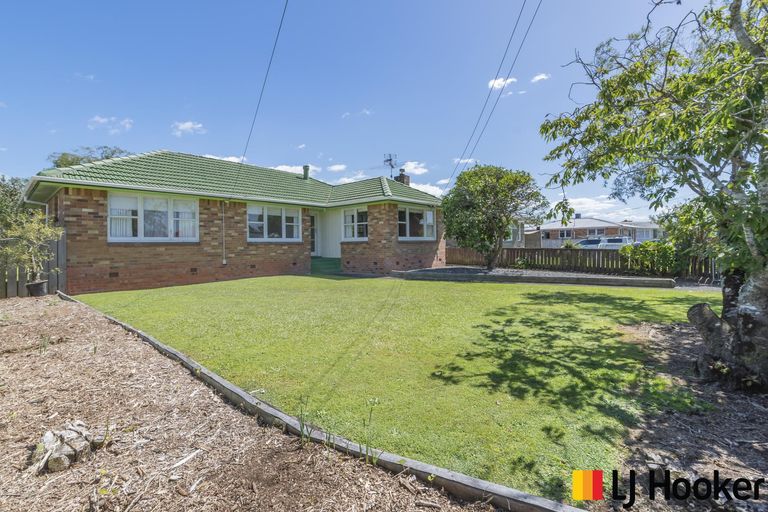 Photo of property in 13 Albion Place, Papakura, 2110