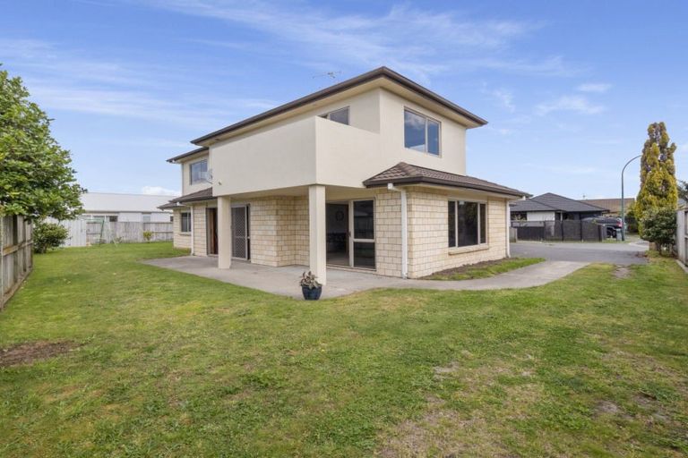 Photo of property in 5 Shire Place, Papamoa Beach, Papamoa, 3118