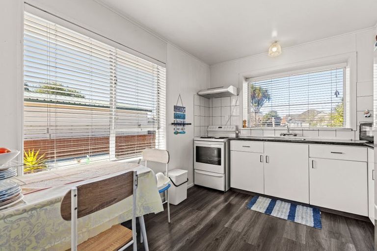 Photo of property in 2/299 Linwood Avenue, Linwood, Christchurch, 8062