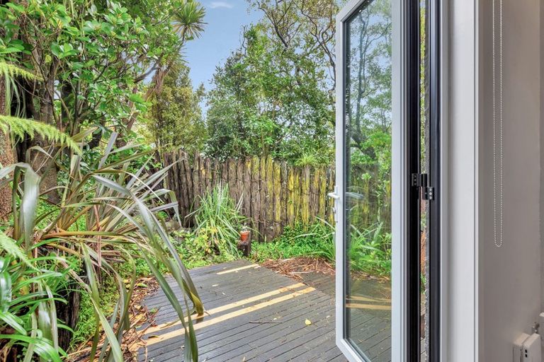 Photo of property in 1 Fernhill Terrace, Wadestown, Wellington, 6012