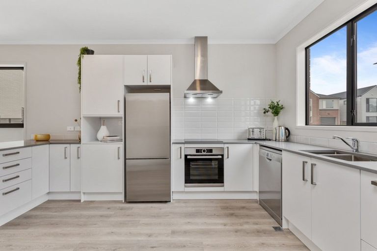 Photo of property in 14 Peihana Road, Hobsonville, Auckland, 0616