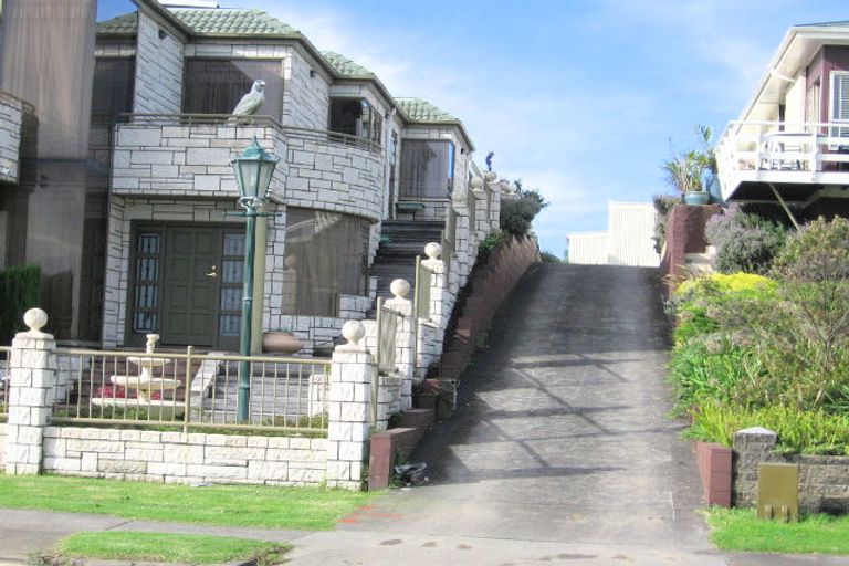 Photo of property in 3/76 The Parade, Bucklands Beach, Auckland, 2012