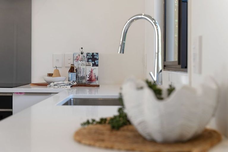 Photo of property in 87 Huia Street, Waikanae, 5036