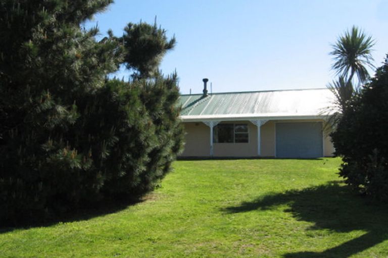 Photo of property in 63 Himatangi Street, Himatangi Beach, Foxton, 4891