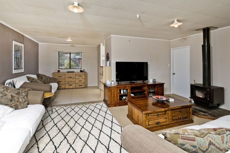 Photo of property in 52 Luanda Drive, Ranui, Auckland, 0612