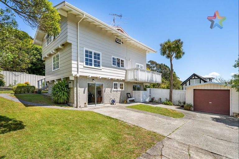 Photo of property in 4 Kerkwall Drive, Naenae, Lower Hutt, 5011